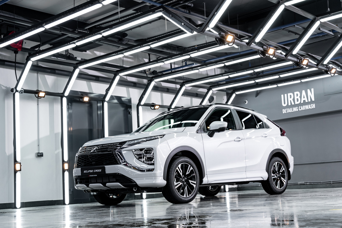 Обновленный Eclipse Cross Обновленный Eclipse Cross